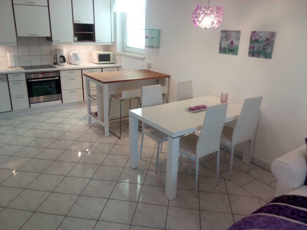 Orchidee Apartment Wiener Neudorf Luaran gambar